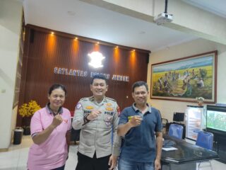 Bangun Komunikasi Positif, GWI Jember Jalin Silaturahmi dengan Satlantas Polres Jember