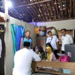 Pemkab Jember Perkuat Layanan Jemput Bola, Dinsos Kunjungi Lansia di Desa Mrawan